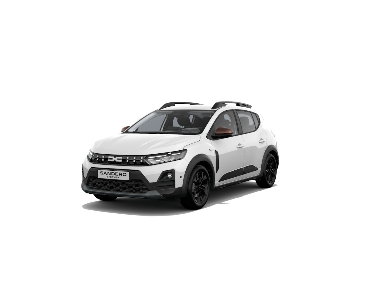 Weißer Dacia Sandero mit schwarzem Grill und sportlichem Design auf weißem Hintergrund.