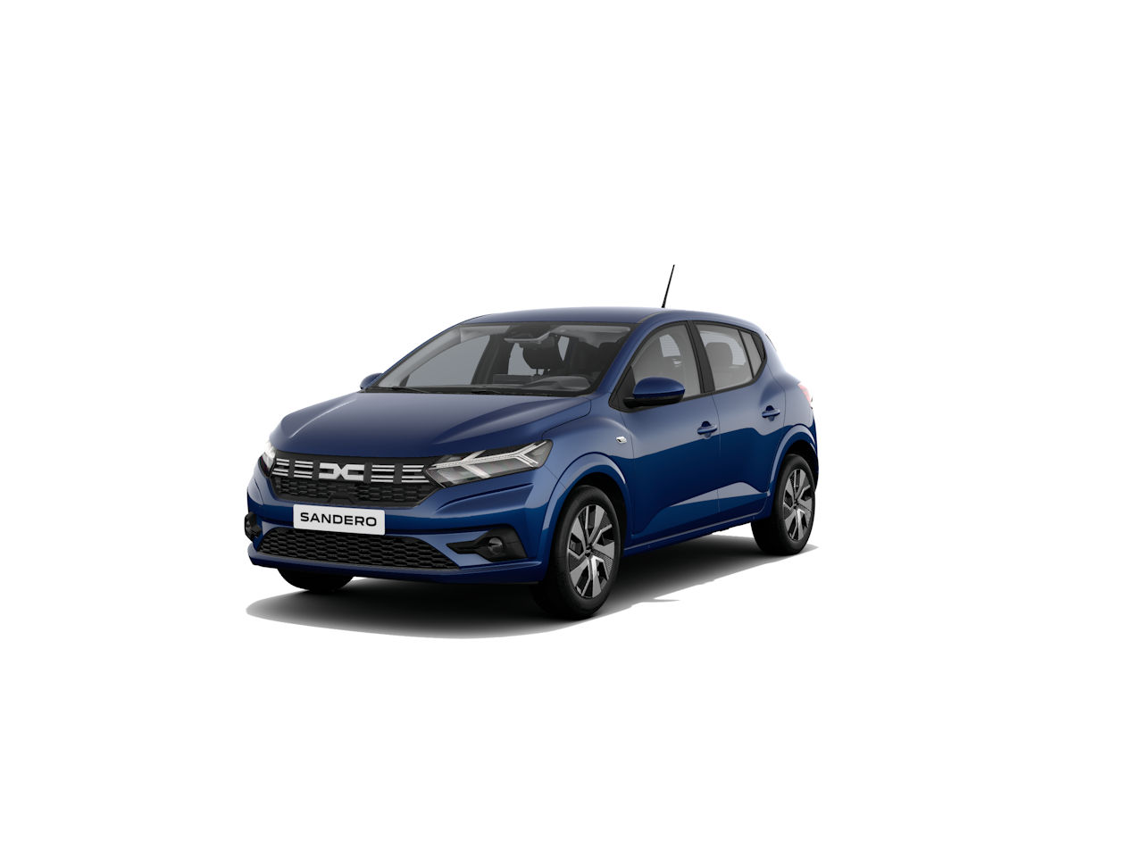 Blauer Dacia Sandero in drei Viertelansicht, hochwertiger Kleinwagen mit schickem Design.